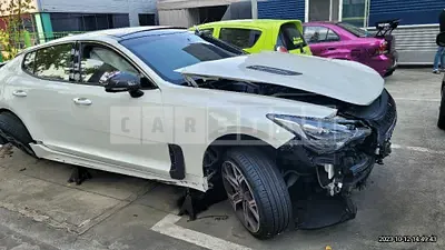 Photo 1 of 14: 2020 Kia Stinger, VIN KNAE751CDLS076665 — Korean insurance auction