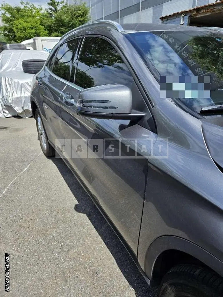 Photo 2 of 29: 2016 Mercedes-Benz GLA250 — Korean insurance auction