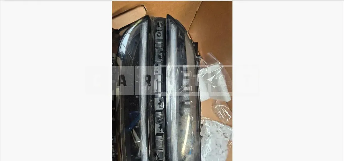 Photo 3 of 3: 2024 Genesis (parts) GV70 Headlamp — Korean insurance auction