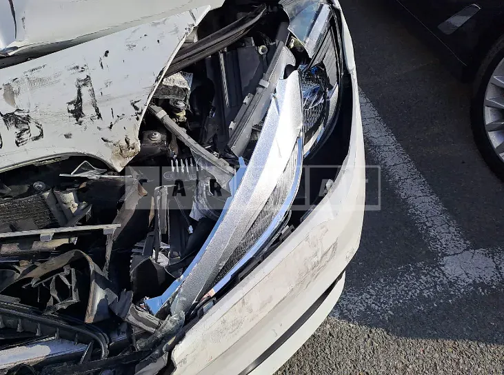 Photo 2 of 9: 2016 BMW Active Tourer, VIN WBA2C110XGV706861 — Korean insurance auction