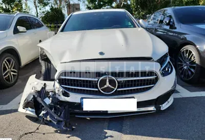 Photo 1 of 37: 2022 Mercedes-Benz E250 — Korean insurance auction