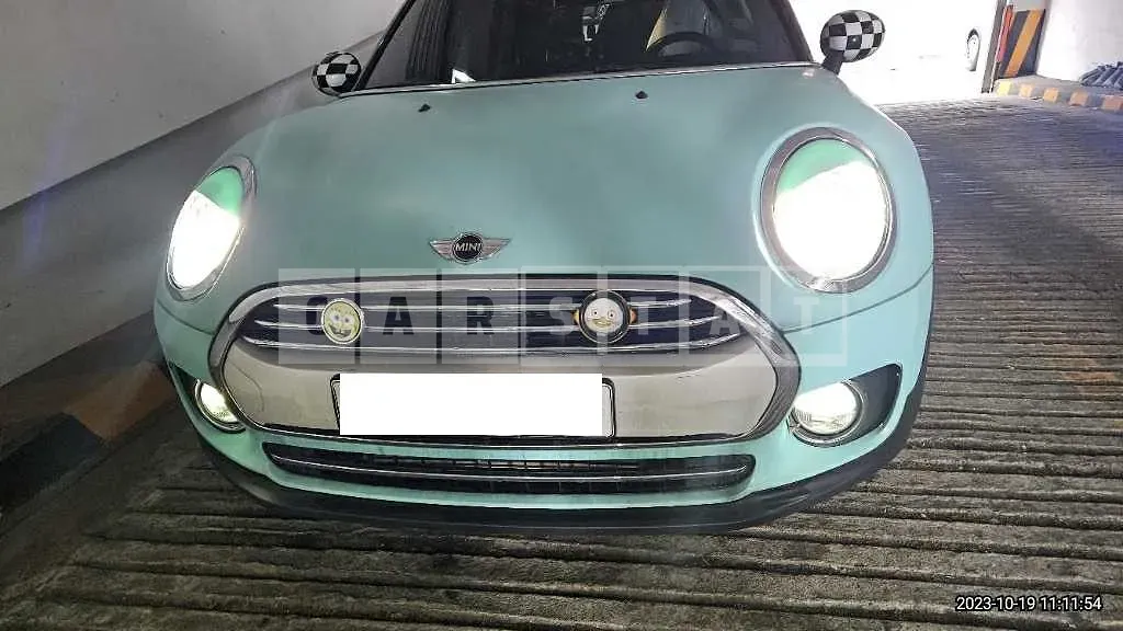 Photo 2 of 12: 2017 MINI Cooper Clubman, VIN WMWLN5107H2G10519 — Korean insurance auction