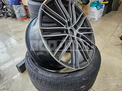 Photo 1 of 1: 2020 Porsche (parts) Panamera 4 Hybrid Wheel — Korean insurance auction