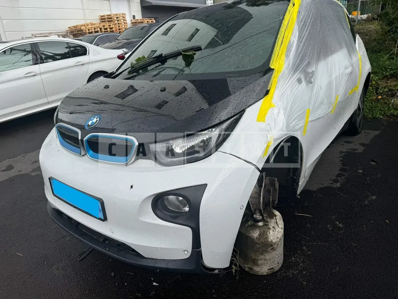 Photo 2 of 14: 2017 BMW i3 94AH, VIN WBY1Z6105H7A09440 — Korean insurance auction