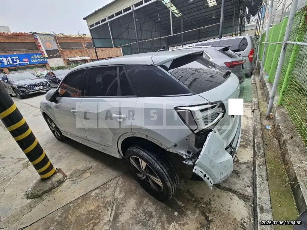 Photo 2 of 50: 2023 Audi Vomiting 35 Put — Korean insurance auction