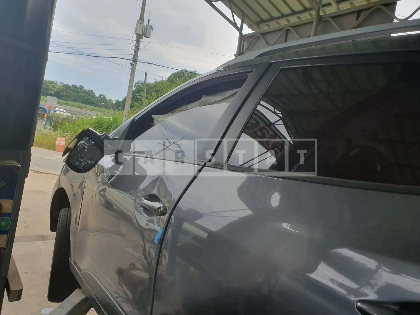 Photo 2 of 5: 2014 Hyundai Tucson ix — Korean insurance auction