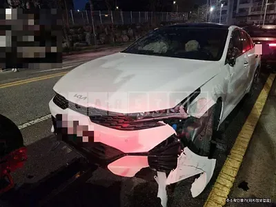 Photo 1 of 14: 2021 Kia K5 — Korean insurance auction