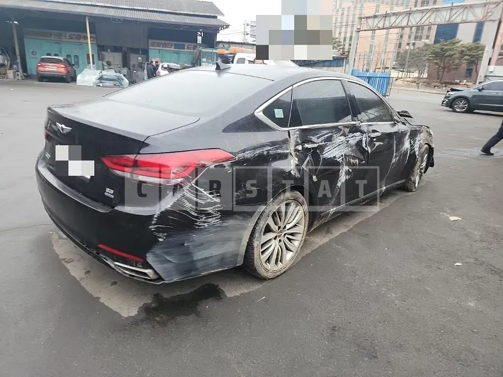 Photo 2 of 10: 2017 Genesis G80 3.3 — Korean insurance auction