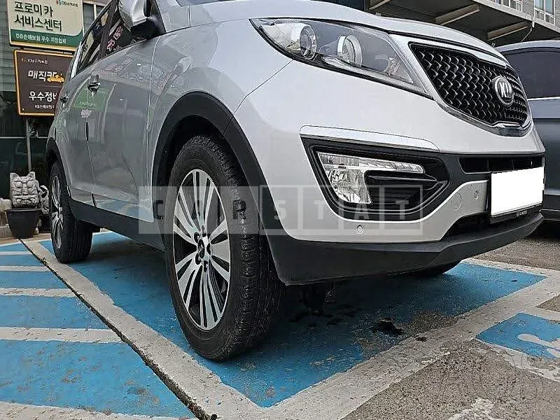 Photo 2 of 25: 2015 Kia Sportage, VIN KNAPE813BFK747375 — Korean insurance auction