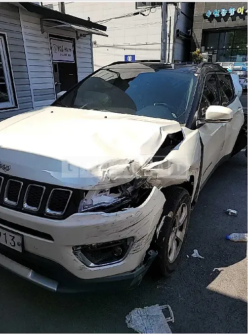 Photo 2 of 10: 2019 Jeep Straw Compass 2.4, VIN 3C4NJDCB6KT598270 — Korean insurance auction