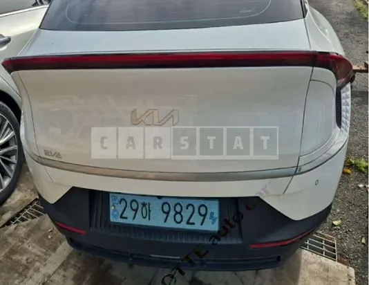 Photo 2 of 22: 2022 Kia EV6 — Korean insurance auction
