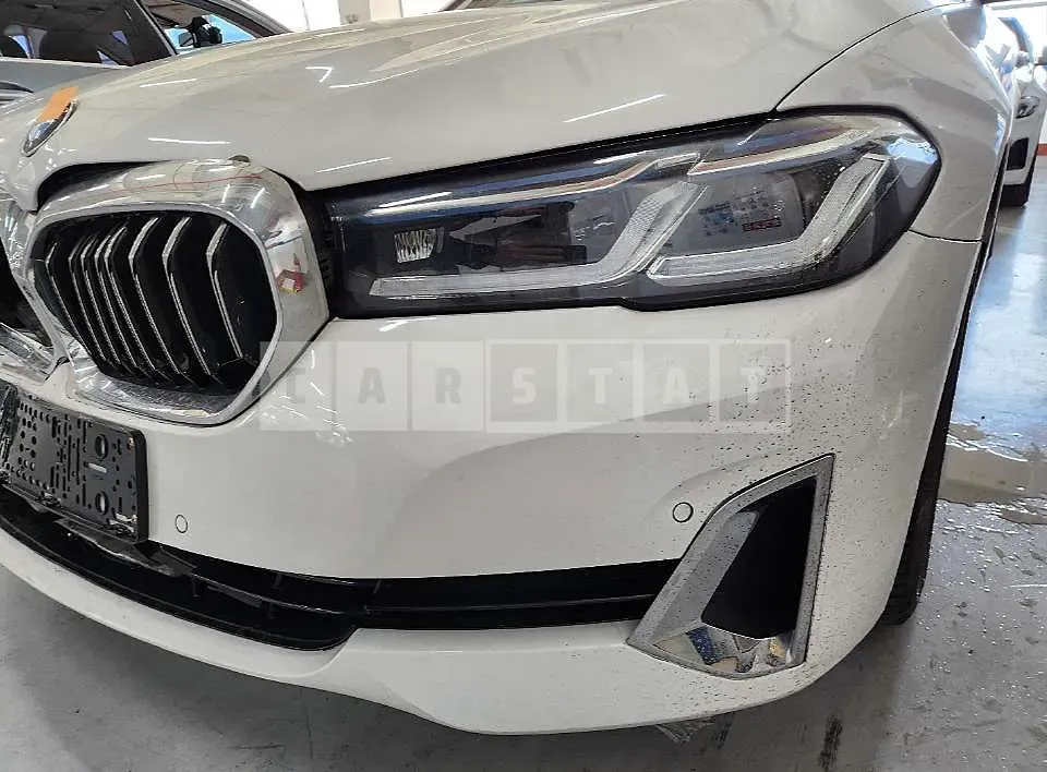 Photo 2 of 9: 2021 BMW 530e — Korean insurance auction