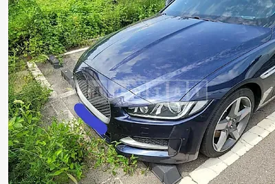 Photo 1 of 10: 2016 Jaguar XE 20d, VIN JAB4BNXGA91736821 — Korean insurance auction