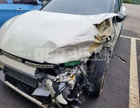 Photo 2 of 50: 2021 Kia EV6 — Korean insurance auction