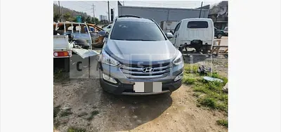 Photo 1 of 11: 2015 Hyundai Santa Fe DM — Korean insurance auction