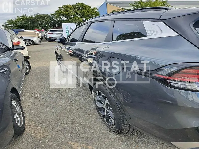 Photo 2 of 7: 2022 Kia Sportage Hybrid, VIN KNAPX81GBNK022957 — Korean insurance auction