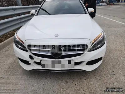 Photo 1 of 62: 2016 Mercedes-Benz C220 d, VIN WDDWF0EB2GR168236 — Korean insurance auction