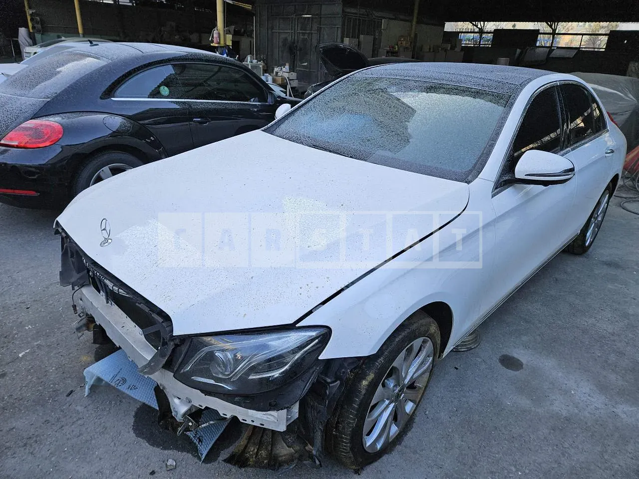 Photo 2 of 22: 2019 Mercedes-Benz E300, VIN WDDZF4JB3KA594616 — Korean insurance auction