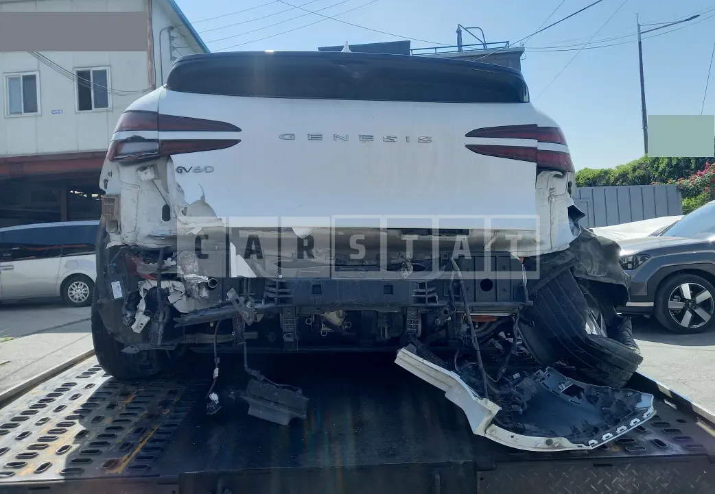 Photo 2 of 15: 2022 Genesis GV60, VIN KMTKB81AFNU010886 — Korean insurance auction