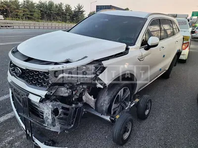 Photo 1 of 15: 2021 Kia Sorento Hybrid, VIN KNARF81GDMA032922 — Korean insurance auction