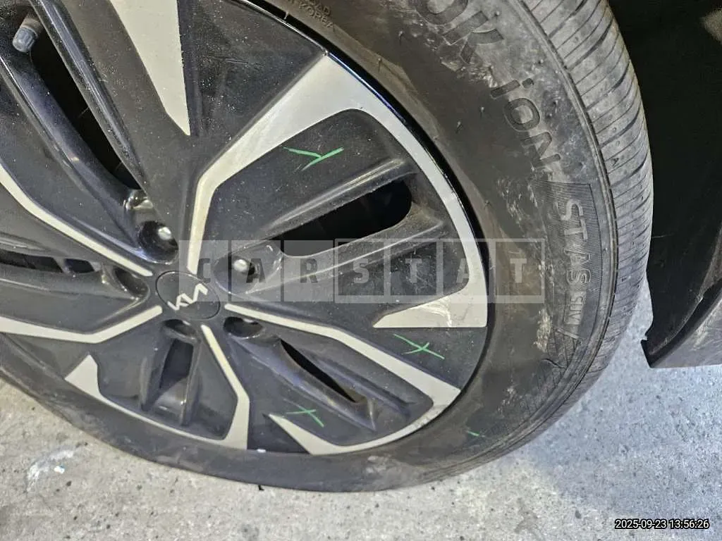 Photo 2 of 3: 2022 Kia (parts) EV6 Wheels — Korean insurance auction