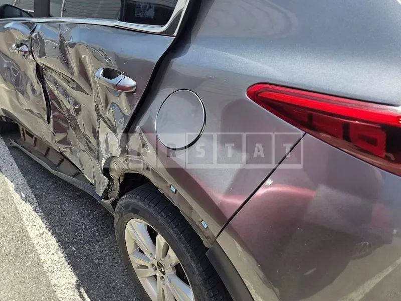 Photo 2 of 39: 2018 Kia Sportage 2.0 — Korean insurance auction