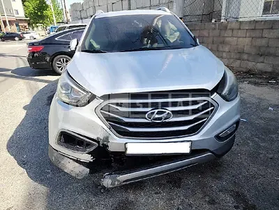 Photo 1 of 39: 2015 Hyundai Tucson, VIN KMHJT81VDFU043778 — Korean insurance auction