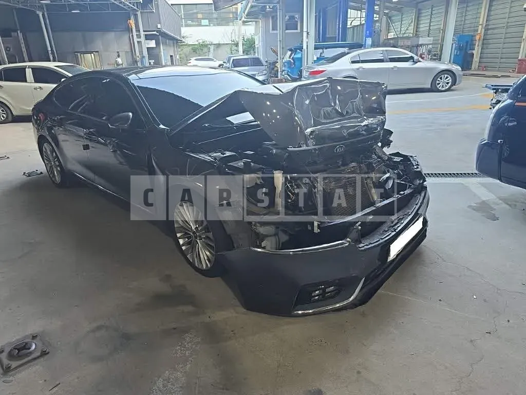 Photo 2 of 21: 2016 Kia K7, VIN KNALB41ABGA018273 — Korean insurance auction