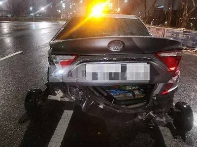 Photo 1 of 8: 2016 Toyota Camry, VIN 4T1BF1FK7GU559274 — Korean insurance auction