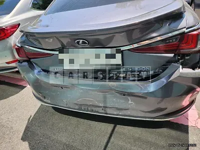 Photo 1 of 17: 2021 Lexus ES300h — Korean insurance auction