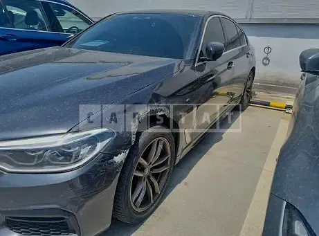 Photo 2 of 9: 2018 BMW 520d xDrive, VIN WBAJC510XJG860324 — Korean insurance auction