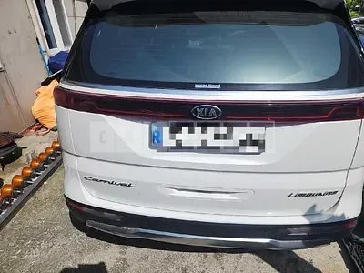 Photo 1 of 34: 2020 Kia Carnivals — Korean insurance auction