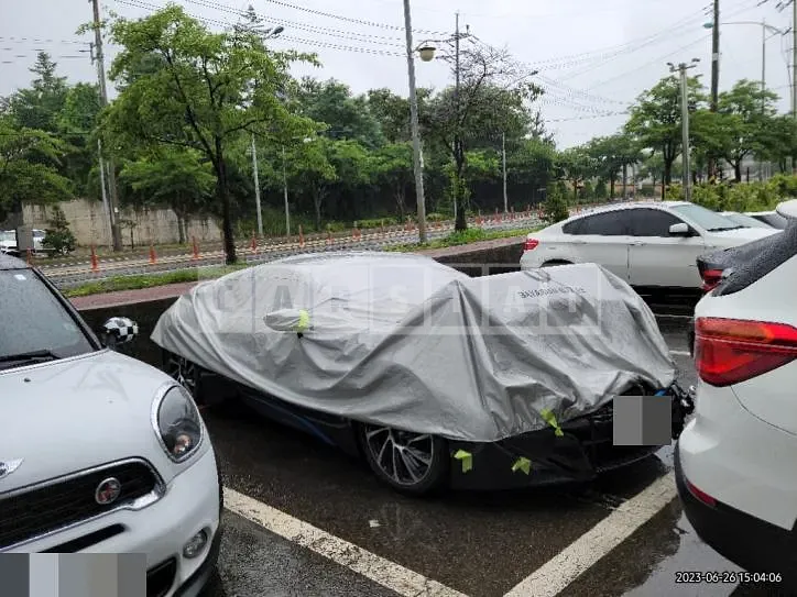 Photo 2 of 13: 2015 BMW i8, VIN WBY2Z2102FV346876 — Korean insurance auction