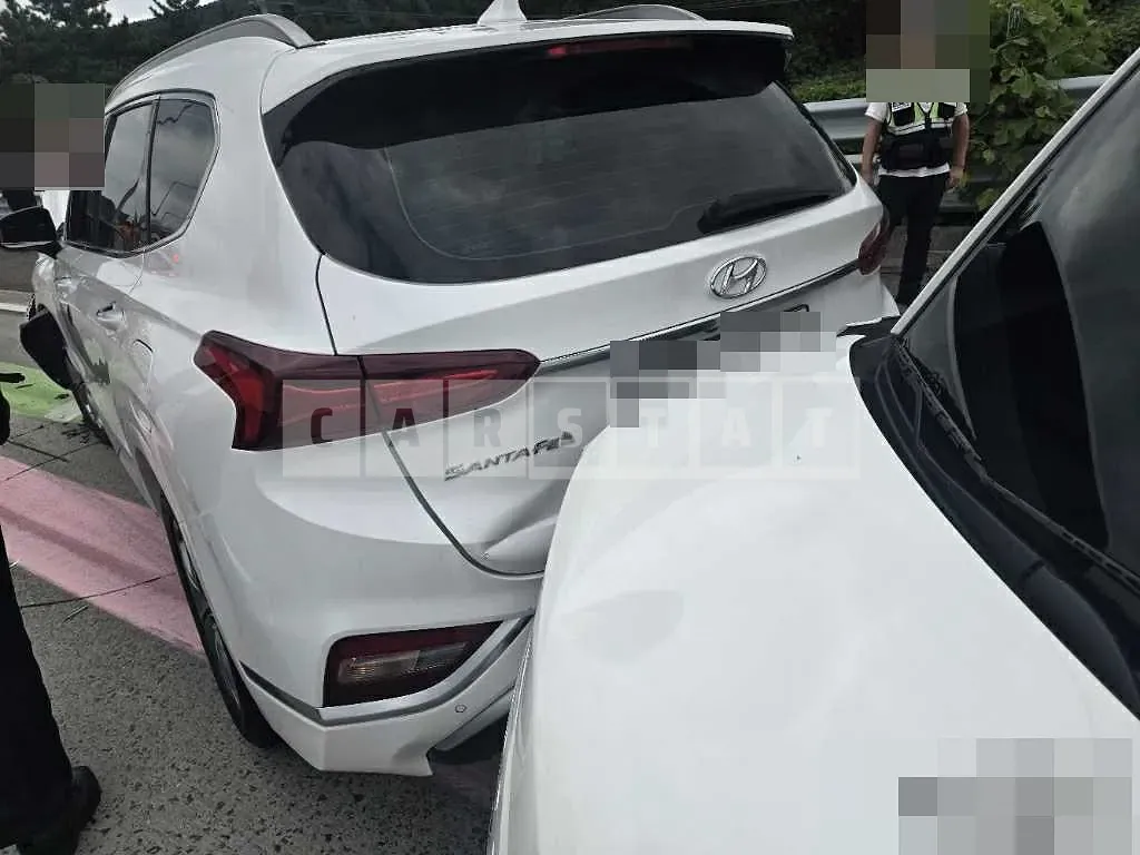 Photo 2 of 9: 2019 Hyundai Santa Fe TM Gasoline — Korean insurance auction