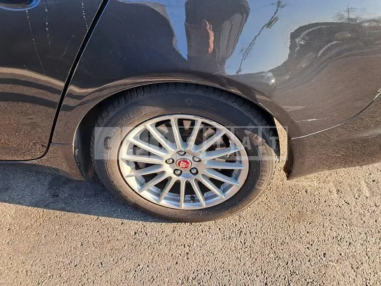 Photo 2 of 55: 2014 Jaguar XF 2.2d — Korean insurance auction