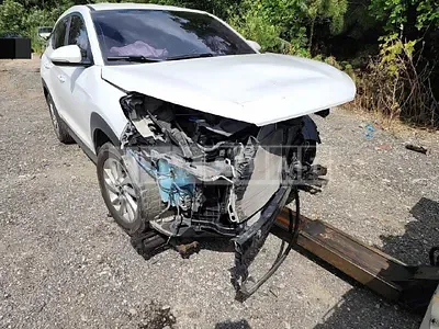 Photo 1 of 11: 2015 Hyundai Tucson TL, VIN KMHJ381ABGU014860 — Korean insurance auction