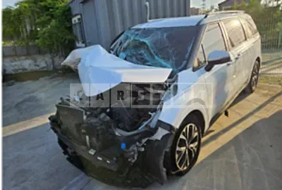 Photo 1 of 15: 2021 Kia Carnival — Korean insurance auction