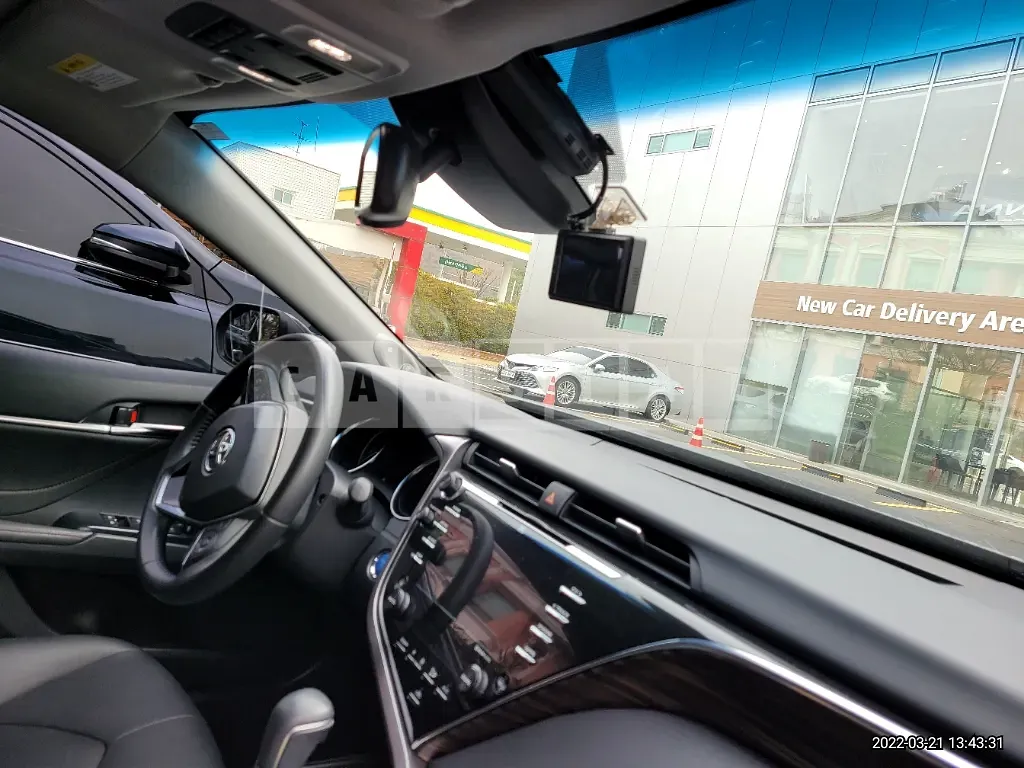 Photo 2 of 11: 2018 Toyota Camry Hybrid, VIN 000KMHS281BBKU028 — Korean insurance auction