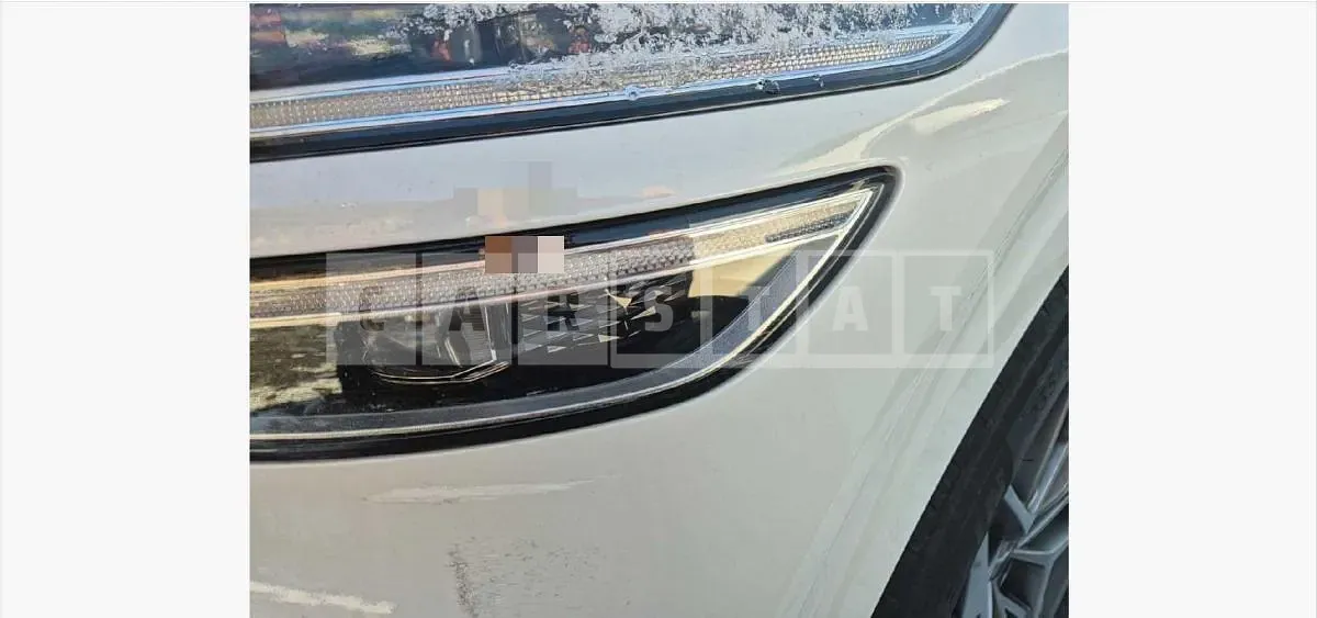 Photo 3 of 3: 2022 Genesis (parts) GV70 L Headlamp — Korean insurance auction