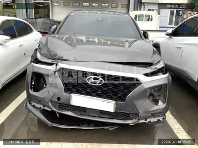 Photo 1 of 18: 2019 Hyundai Santa Fe, VIN KMHS281ABKU157923 — Korean insurance auction