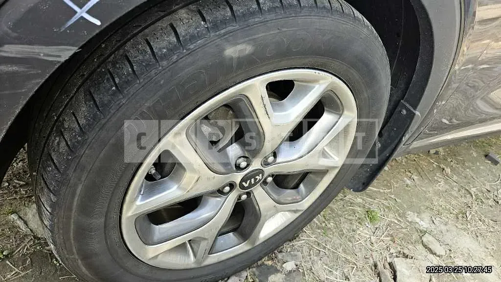 Photo 2 of 2: 2016 Kia (parts) Sorento Wheels — Korean insurance auction