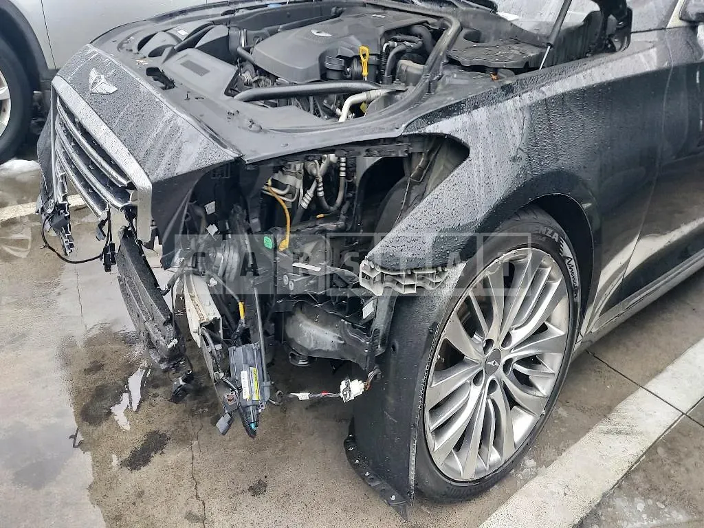 Photo 2 of 21: 2016 Hyundai Genesis G80, VIN KMHGM41DBHU180565 — Korean insurance auction