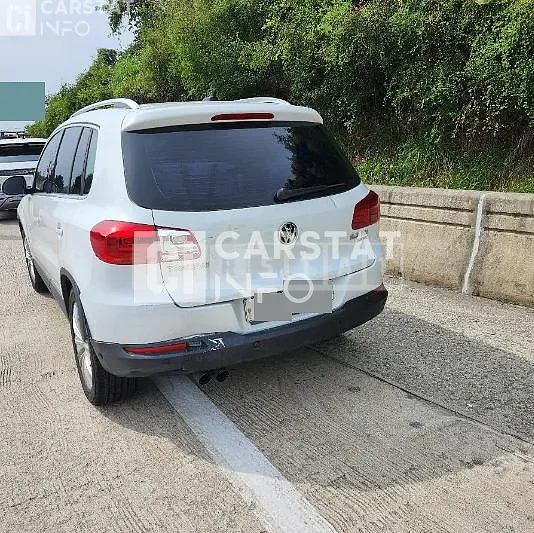 Photo 2 of 5: 2015 Volkswagen Tiguan 2.0 TDI Blue Motion, VIN WVGZZZ5NZFW576810 — Korean insurance auction