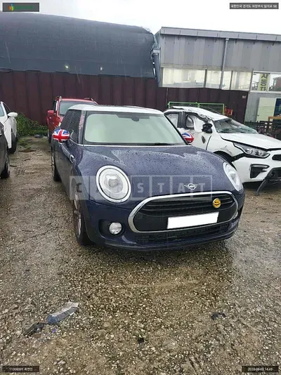 Photo 1 of 9: 2019 MINI Cooper Clubman, VIN WMWLN5105K2H75427 — Korean insurance auction