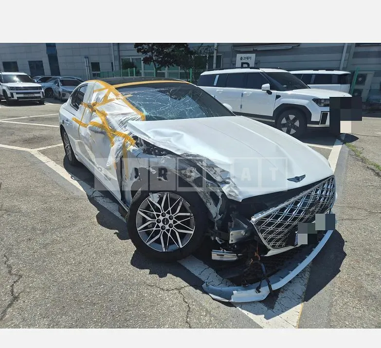 Photo 2 of 13: 2024 Genesis G80 — Korean insurance auction