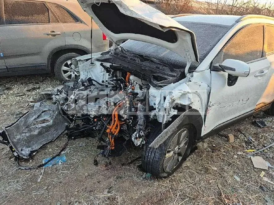 Photo 2 of 12: 2021 Hyundai Kona Electric Car — Korean insurance auction
