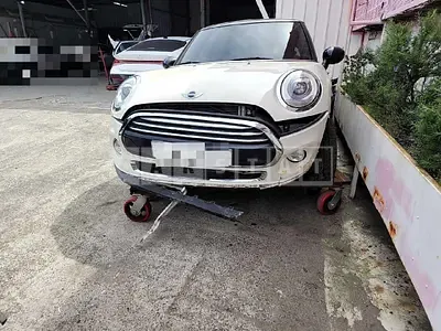 Photo 1 of 13: 2017 MINI Cooper D — Korean insurance auction