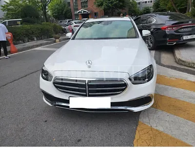 Photo 1 of 11: 2021 Mercedes-Benz E250, VIN W1KZF4FB9MA960493 — Korean insurance auction