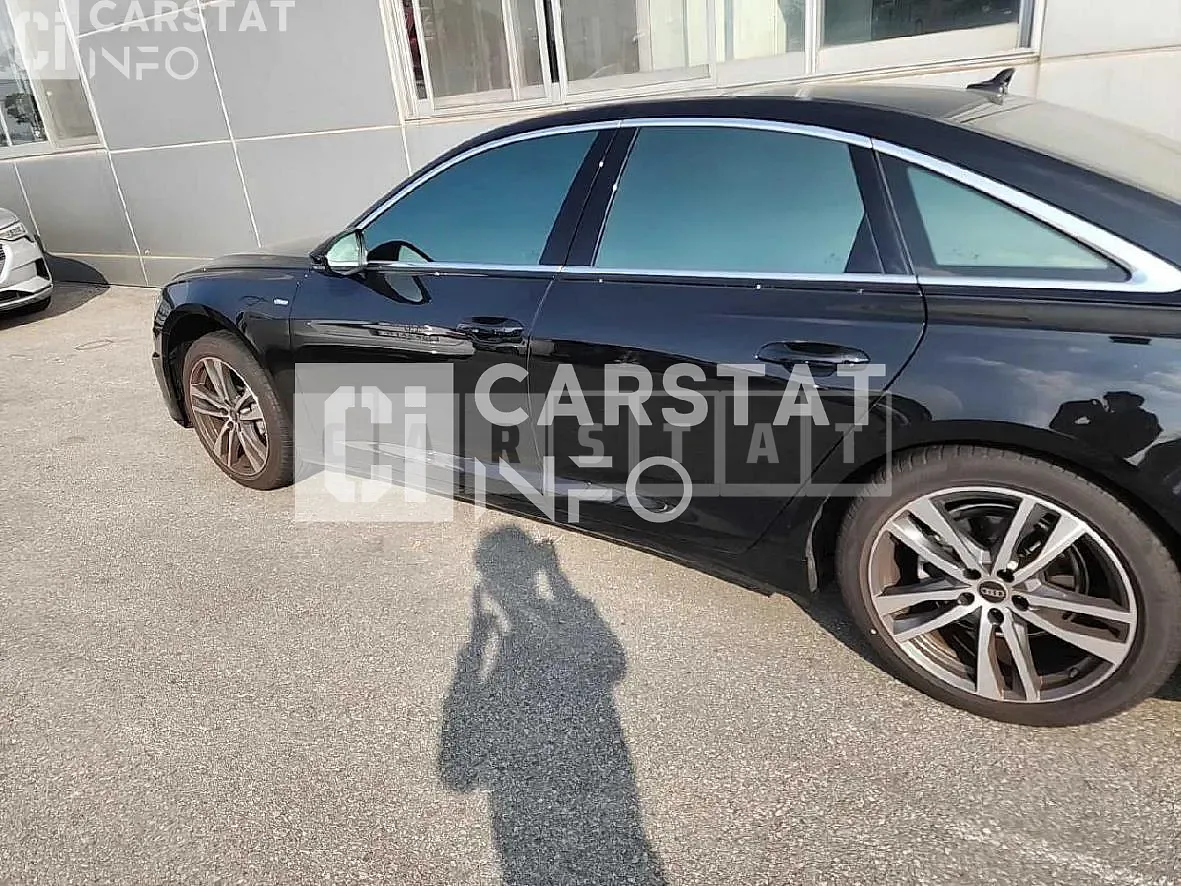 Photo 2 of 54: 2022 Audi A6 40 TDI, VIN WAUZZZF22NN037309 — Korean insurance auction