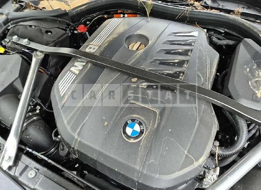 Photo 2 of 31: 2024 BMW 750e xDrive — Korean insurance auction